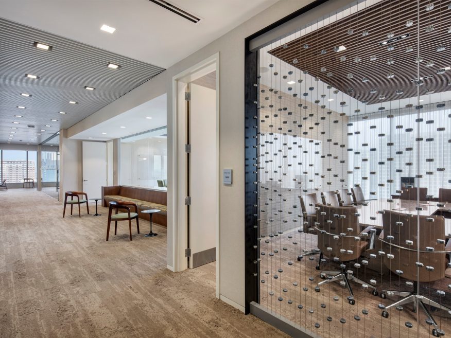 USG Ceilings Plus® Barz® | Finish: Sarante® Dark Oak & Style White, Architect: ASD Sky, Photo: ©Darris Lee Harris