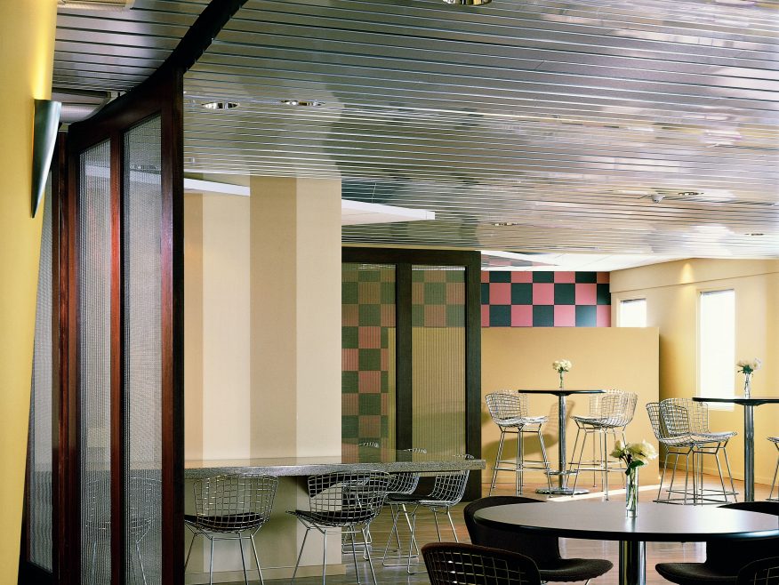 Paraline Linear Metal Ceiling System Usg